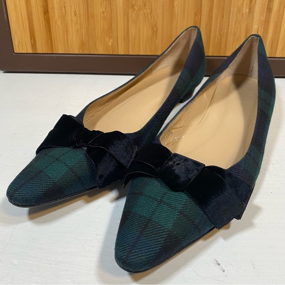 J Crew Plaid Fabric Pointed Toe Holiday Flats with Velvet Bow Women’s 9